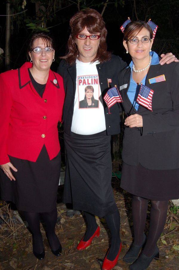 "The Three Palins" from Halloween 2008
